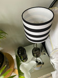 Single-sided black & white horizontal stripe print lampshade